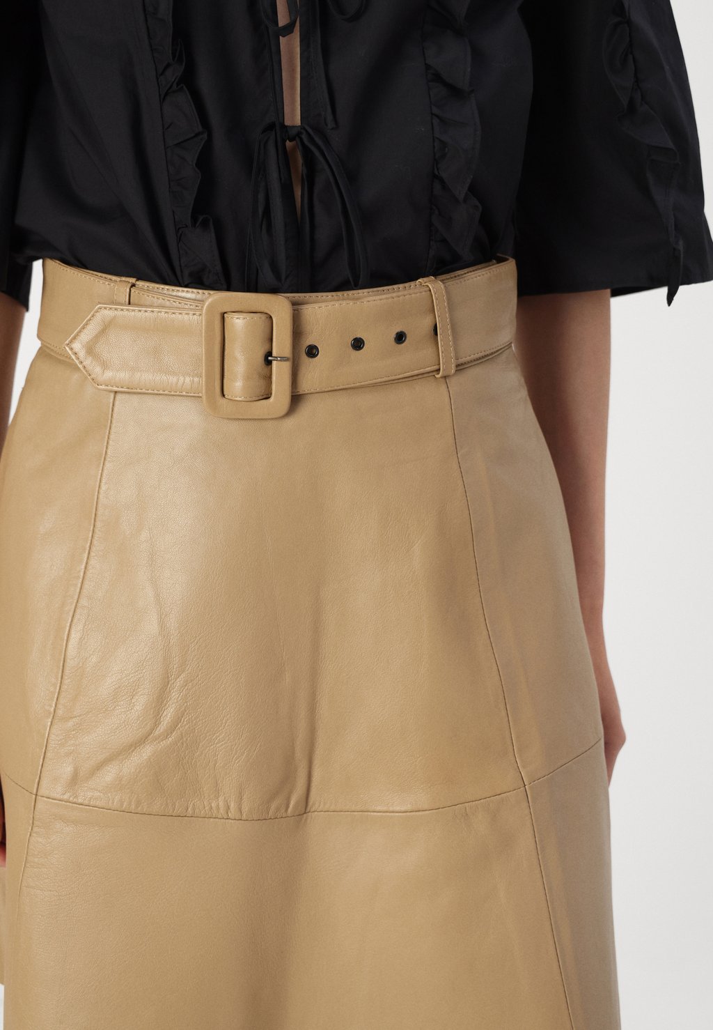 

Мини-юбка VISANA BELTED SKIRT VILA, песочный