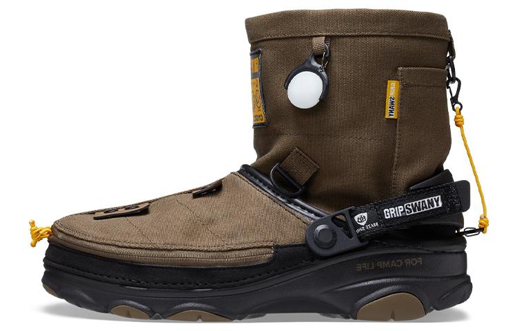 Зимние ботинки Crocs GRIP SWANY x atmos x All-Terrain Clog 'Olive', зеленый — фото 2