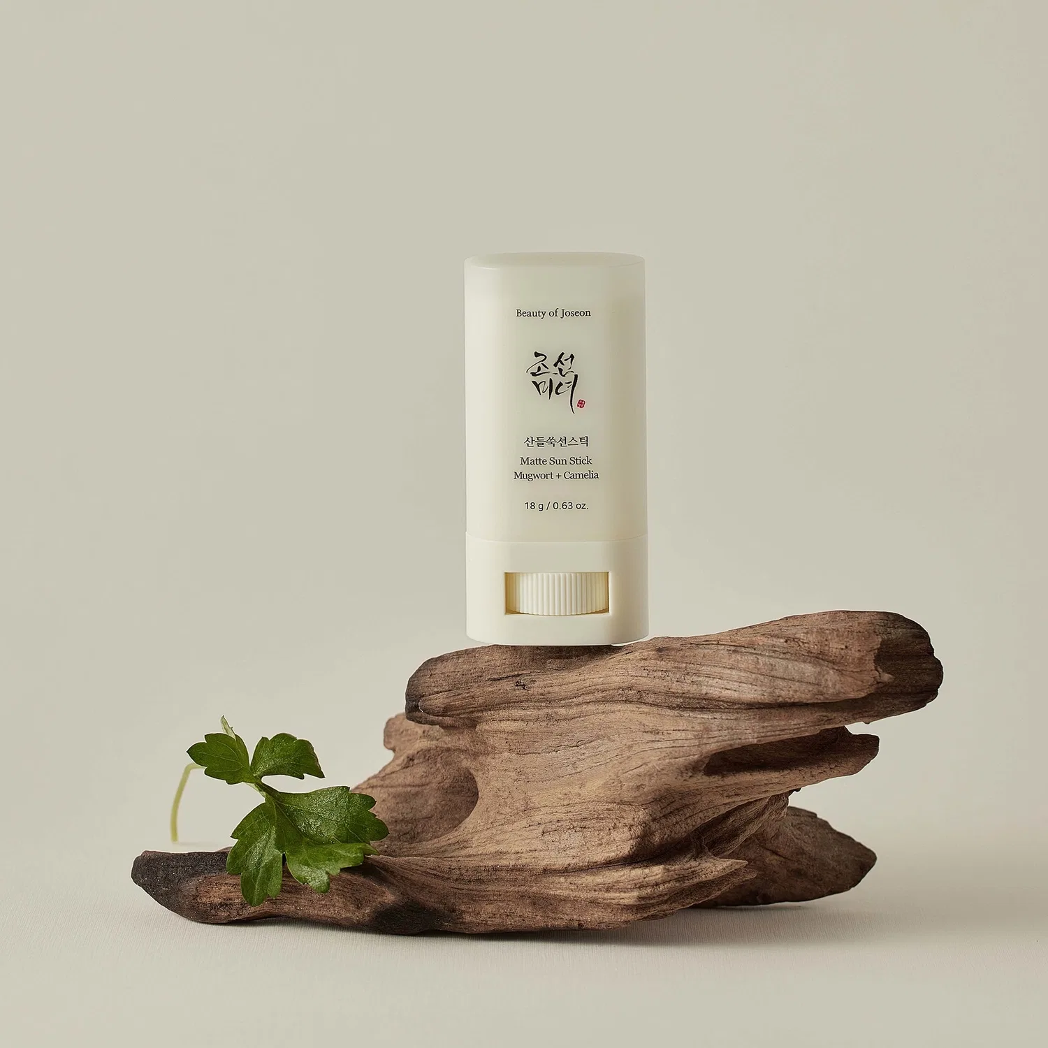 Матовый солнцезащитный стик полынь + камилия spf50+ 18г Beauty Of Joseon — фото 3