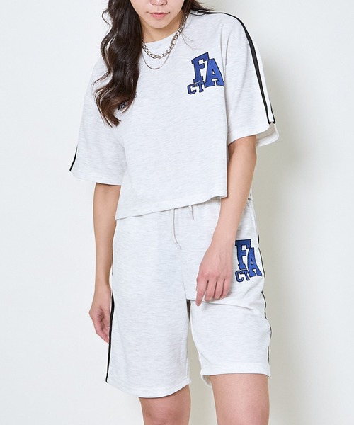 

Спортивный топ свободного кроя с подкладкой на рукавах и вышитым логотипом GORGE