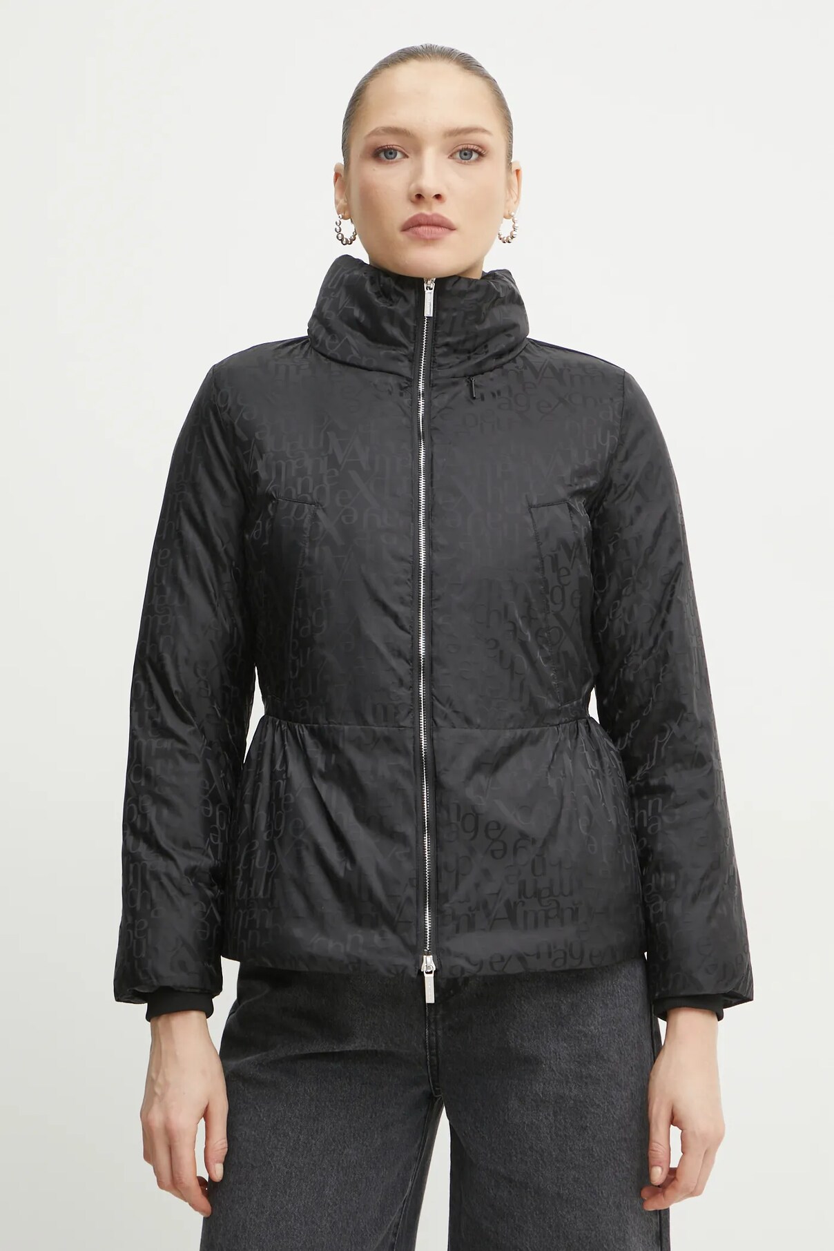

Куртка Armani Exchange, черный