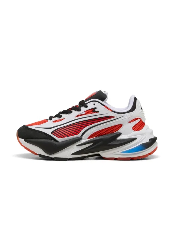 Кроссовки Puma Surge trainers, красный