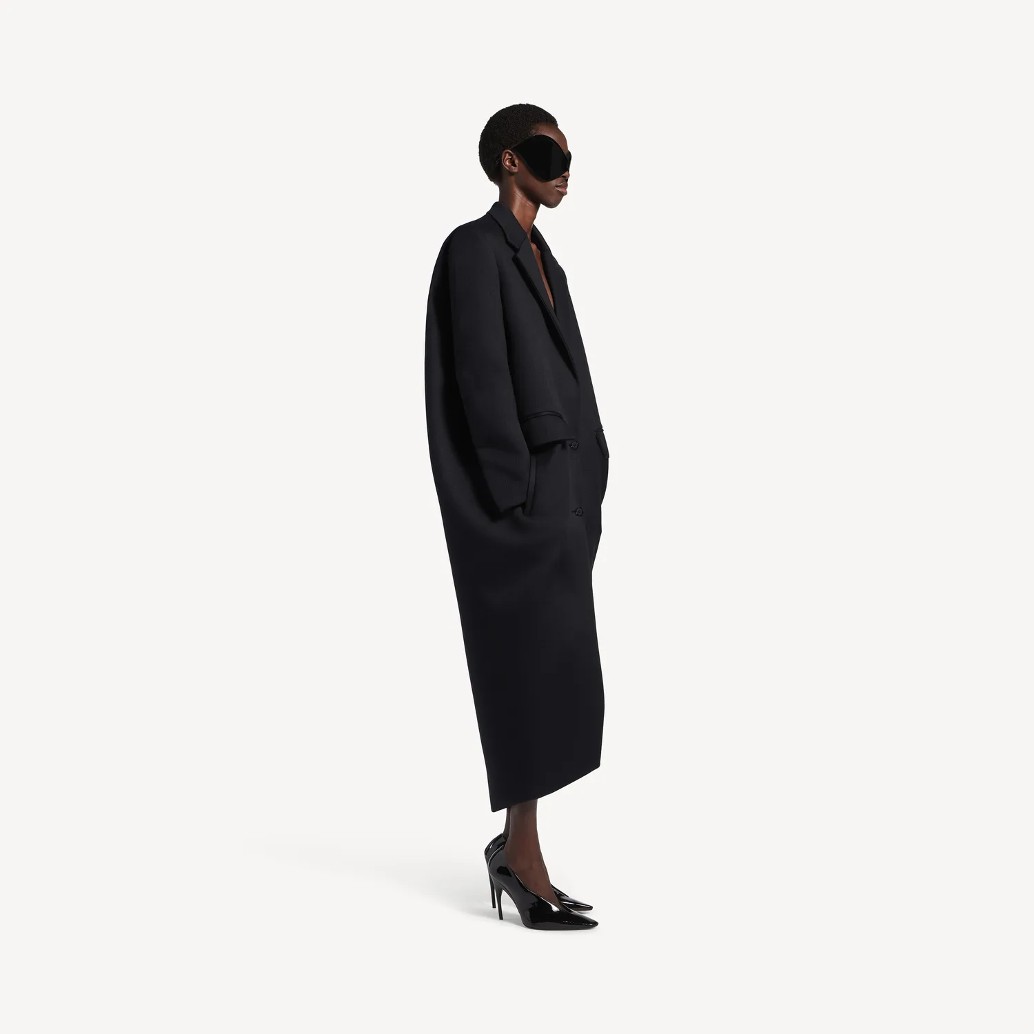 BALENCIAGA Женское длинное пальто-мешок черного цвета — фото 3