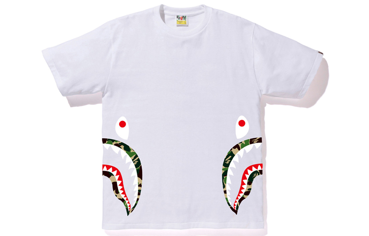 

Футболка Bape Side Shark A BATHING APE, белый/розовый/камуфляж