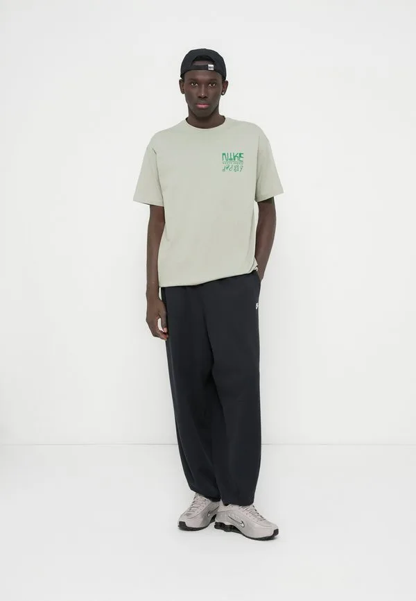 Футболка с принтом "tee sounds" Nike Sportswear, Spruce Fog — фото 3