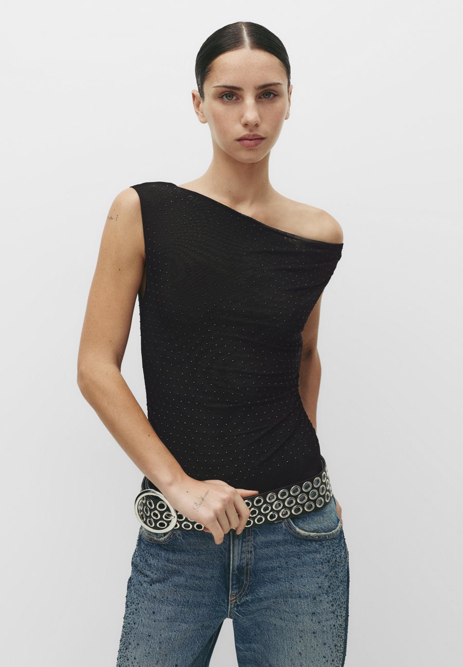 

Топ PULL&BEAR DRAPED RHINESTONE , Black