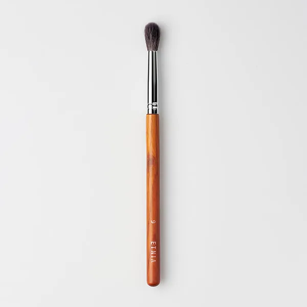 

Кисть для растушевки Tapered Blending Brush Etnia Cosmetics, 1 UD