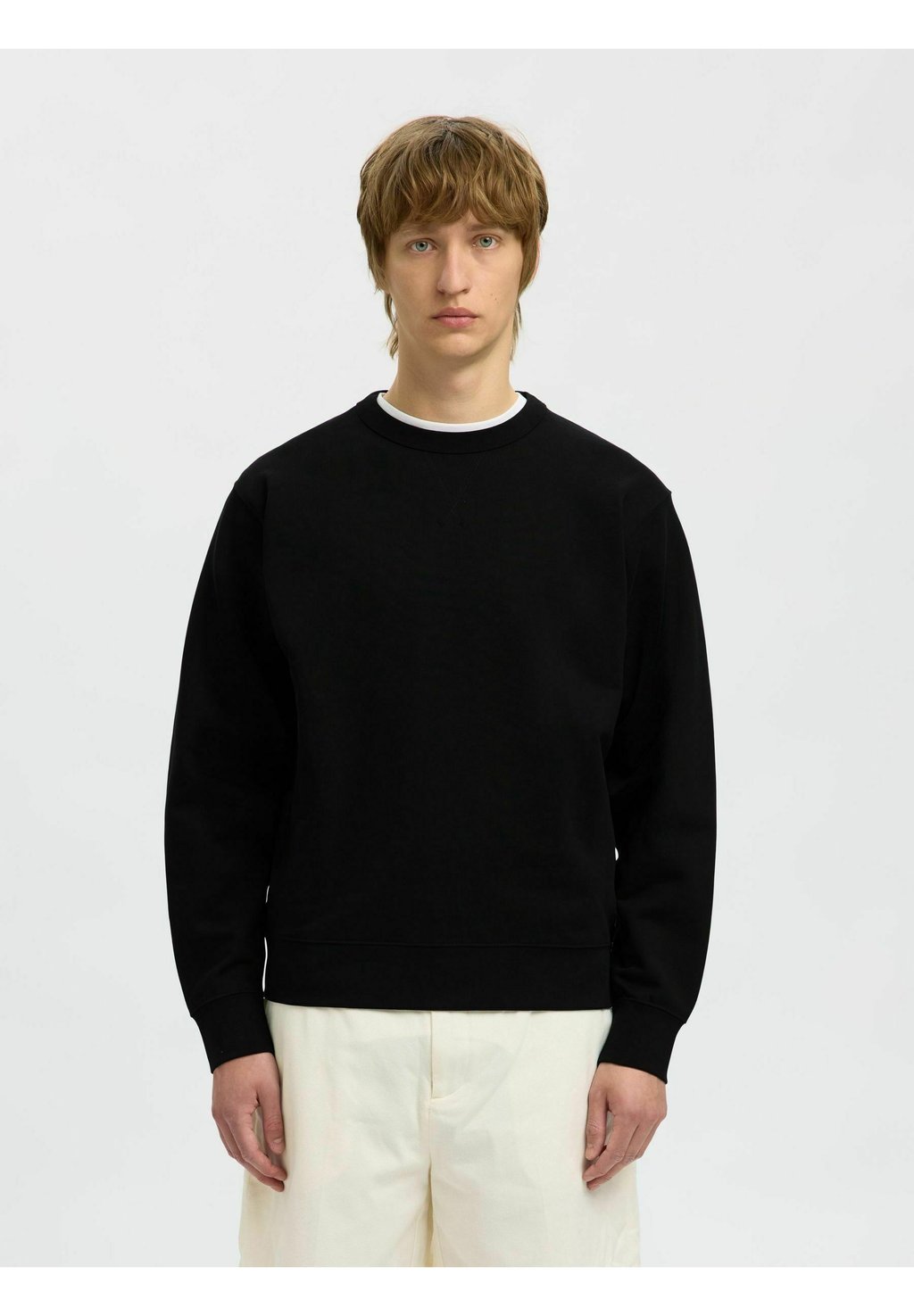 

Толстовка SLHRELAXLUKE CREW NECK Selected Homme, черный