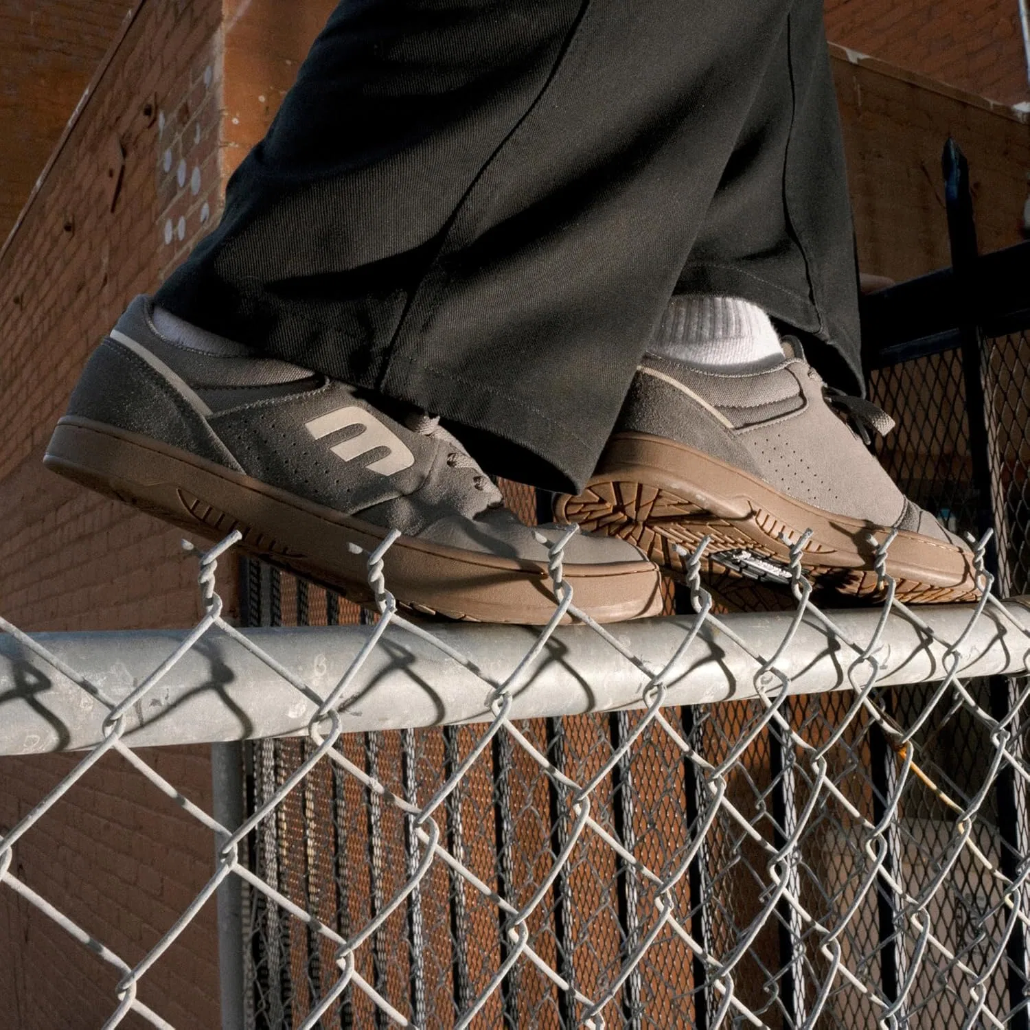 Мужские кроссовки Etnies 4101000261 - обувь для скейтборда, Charcoal Colour — фото 2