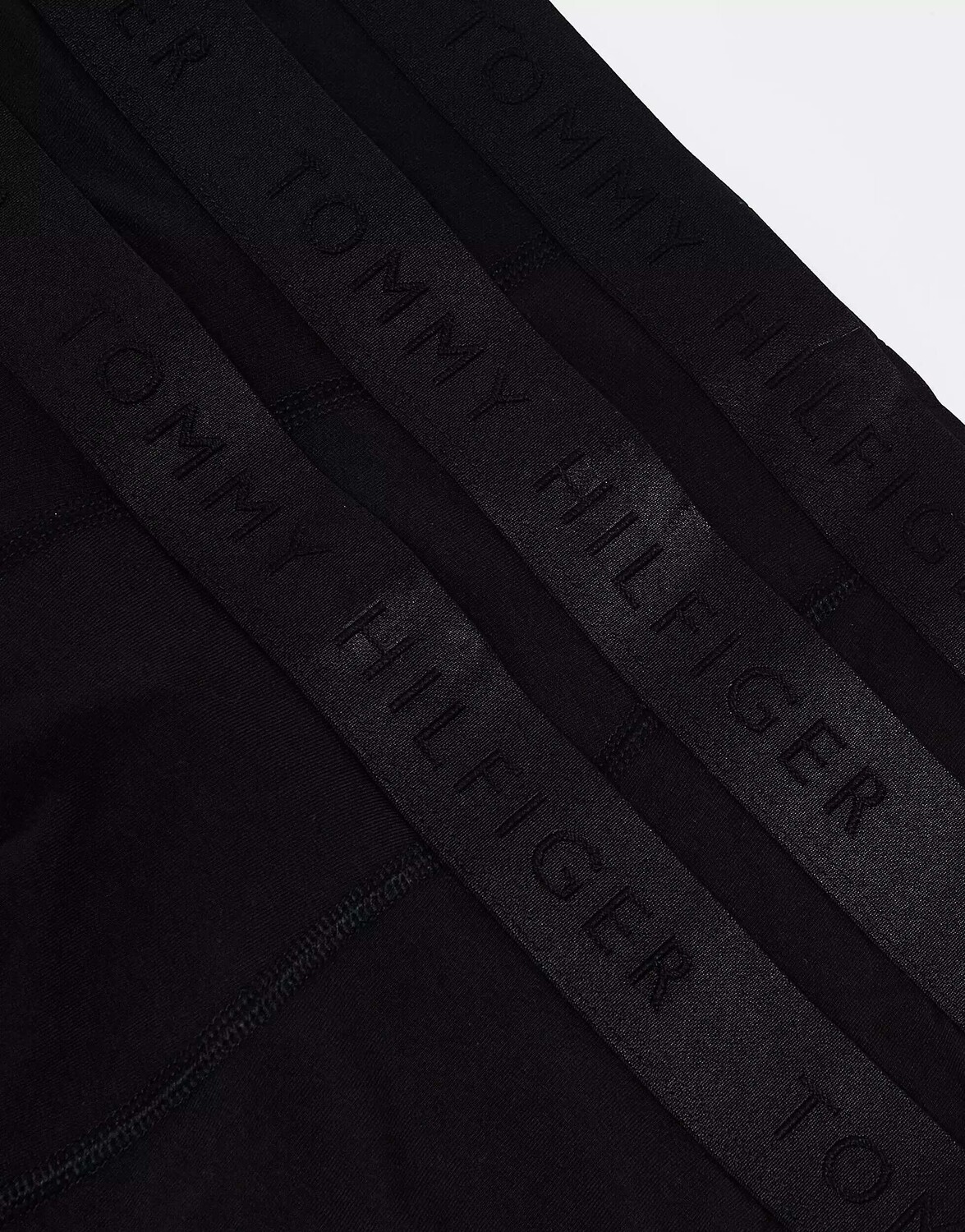 

Набор из трех плавок Tommy Hilfiger Everyday Luxe черного цвета