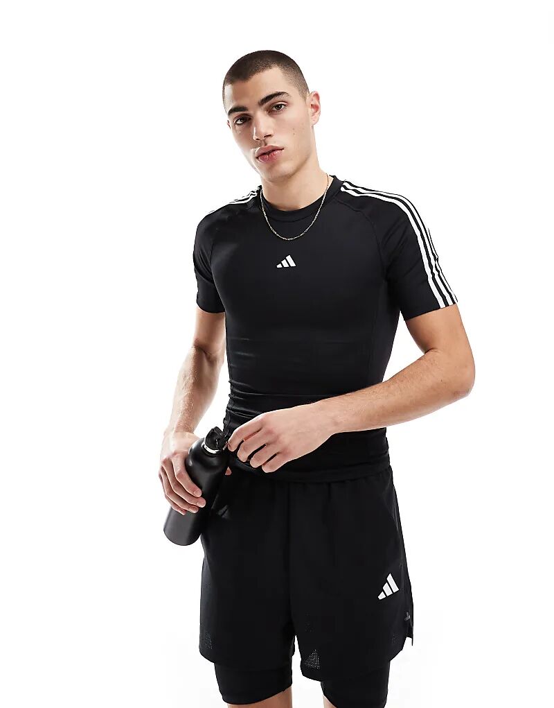 

Футболка adidas Training tech fit черного цвета adidas performance