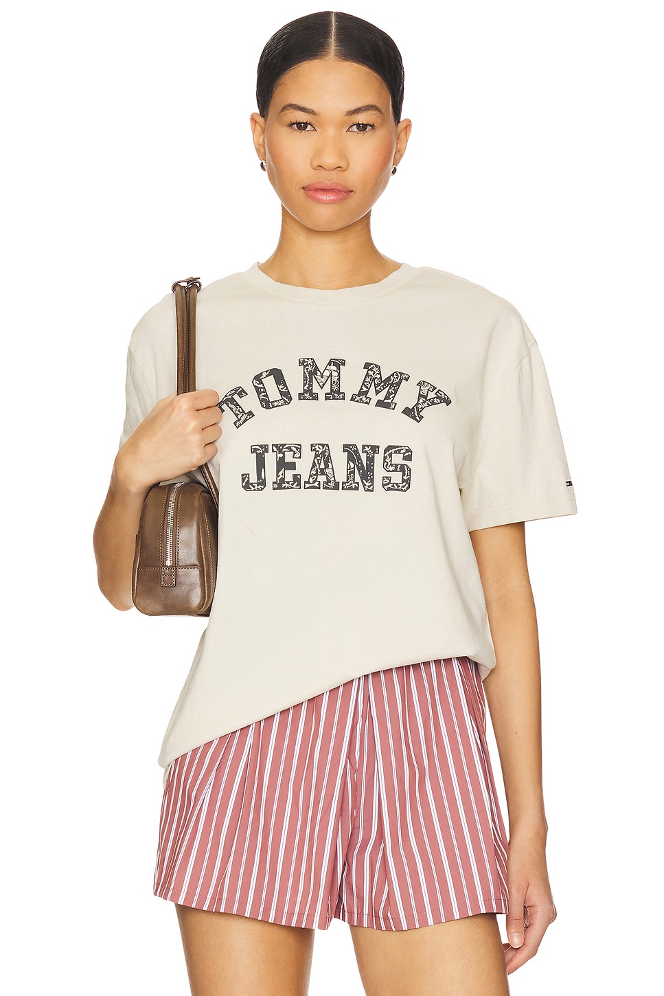 

Футболка колледжа в пейсли Tommy Jeans, newsprint
