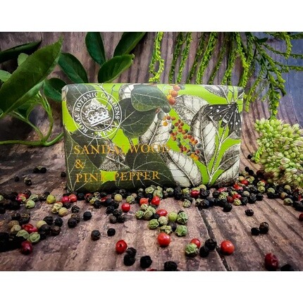 The English Soap Company Королевский ботанический сад Кью Обернутое мыло Роскошное мыло с маслом ши и сандаловым деревом 240 г — фото 2