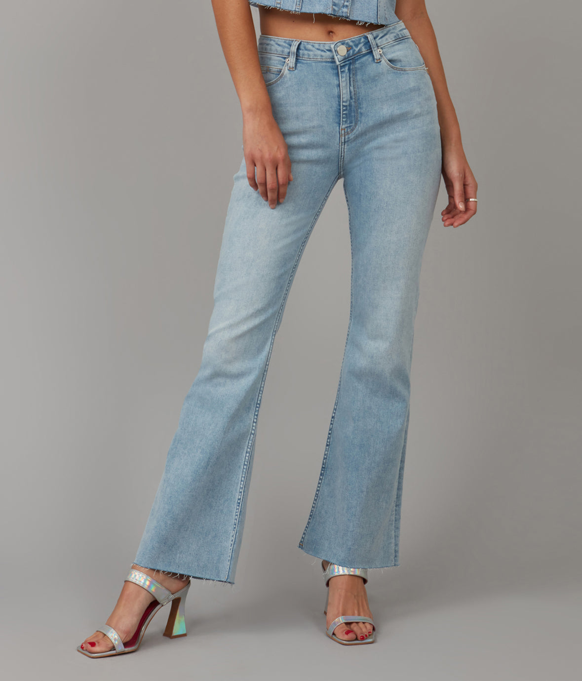 

Женские джинсы ALICE-TD с высокой талией и клешем Lola Jeans, цвет true denim