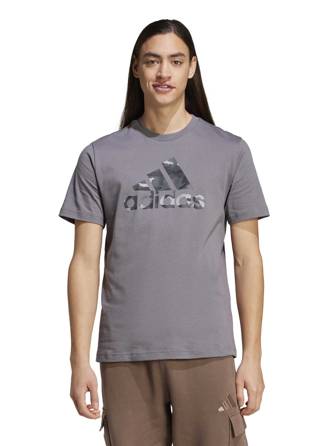 

Футболка Adidas Sportswear Camo Badge of Sport Graphic, серый