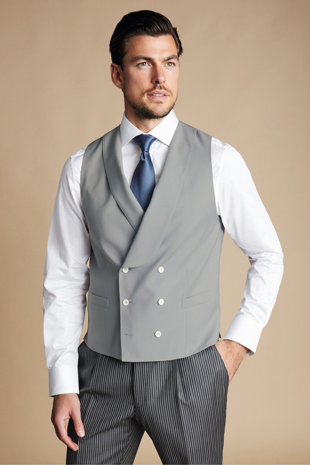

Регулируемый утренний костюм v2: жилет Charles Tyrwhitt, серый