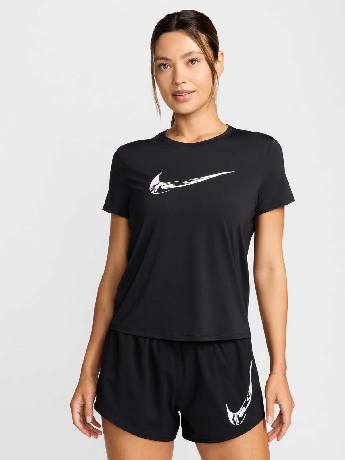 

Футболка Nike W NK ONE SWOOSH HBR DF SS TOP, черный