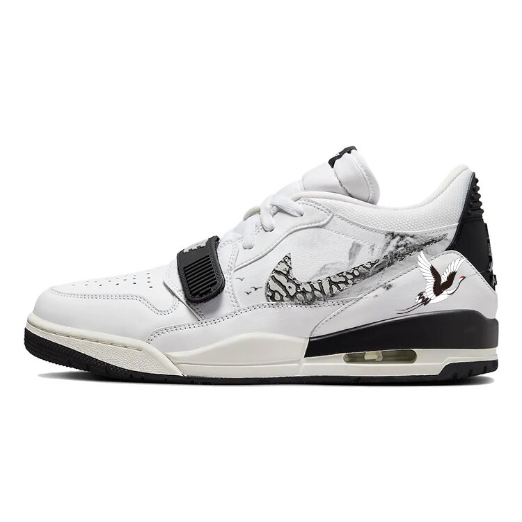 

Баскетбольные кроссовки Legacy 312 Vintage Men Low-Top White/Black Jordan