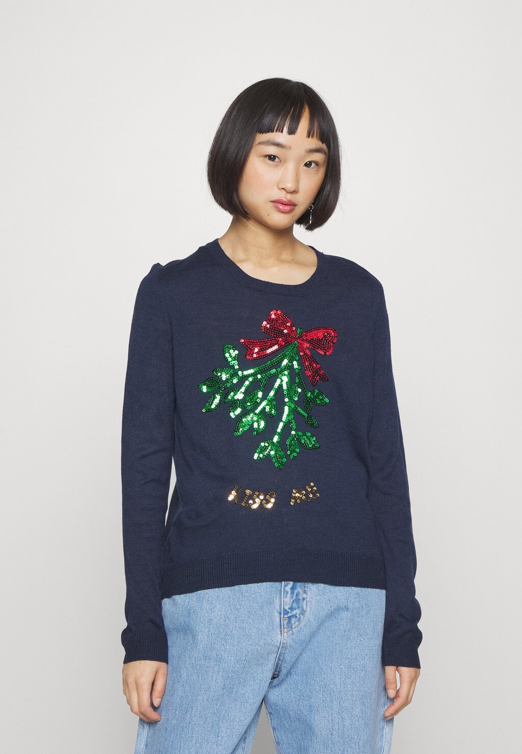 

Свитшот ONLY Petite ONLXMAS MISTLETOE O NECK, цвет night sky