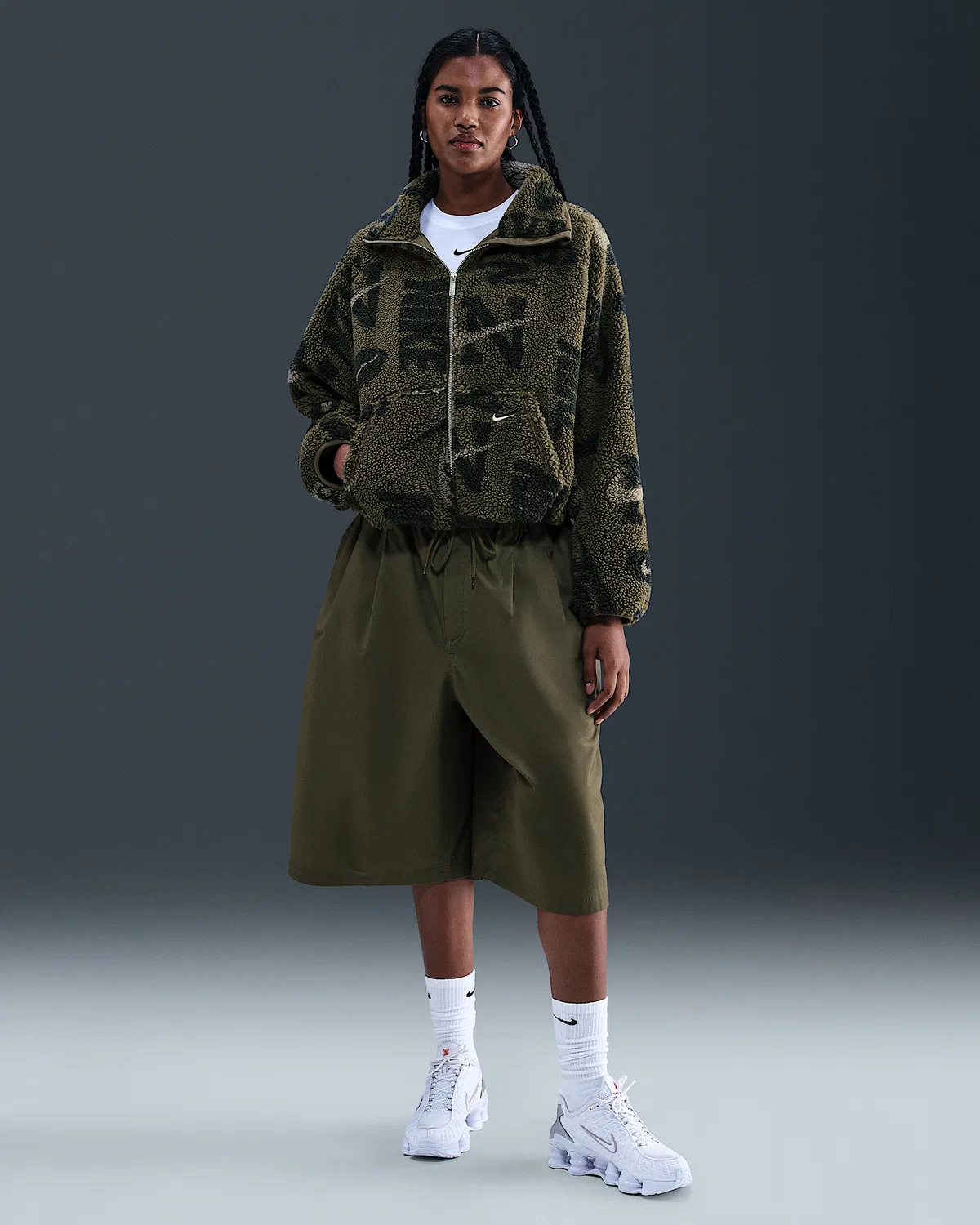 Женская флисовая куртка Nike Sportswear с высоким ворсом, Medium Olive/Medium Olive/Sail — фото 4