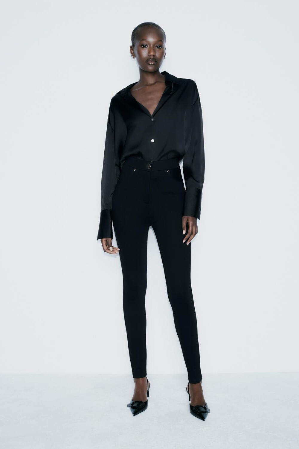 

Леггинсы с карманами ZARA, черный
