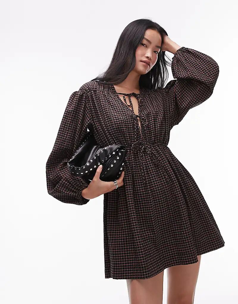 

Мини-платье в клетку со сборками на груди Topshop