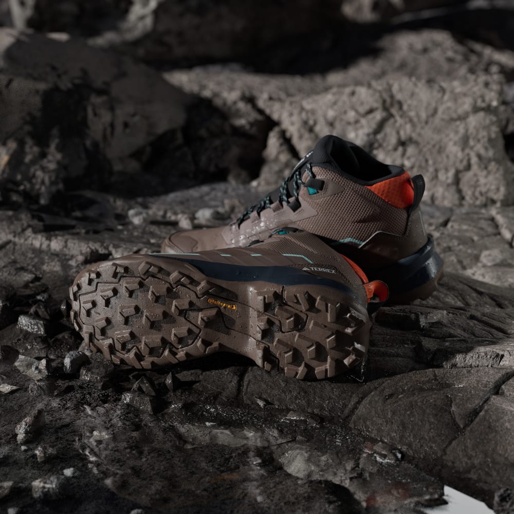 Ботинки Adidas Terrex Skychaser AX5 Mid GORE-TEX Hiking Shoes, цвет Trace Brown/Earth Strata/Semi Impact Orange — фото 3