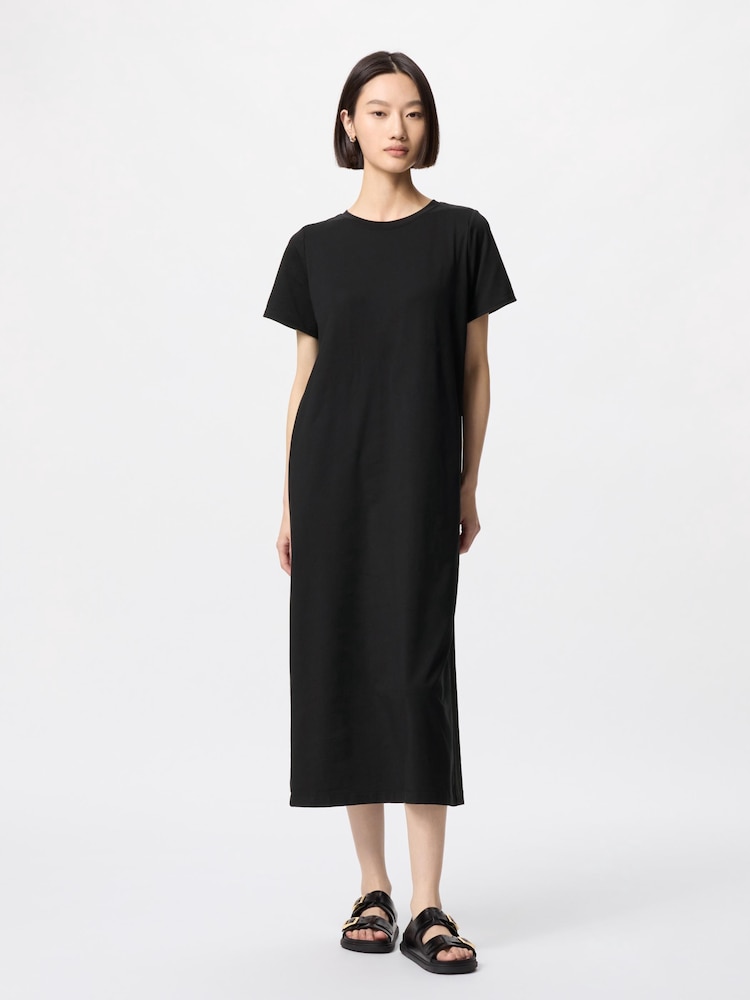 

Платье-футболка с чашечками Uniqlo, черный