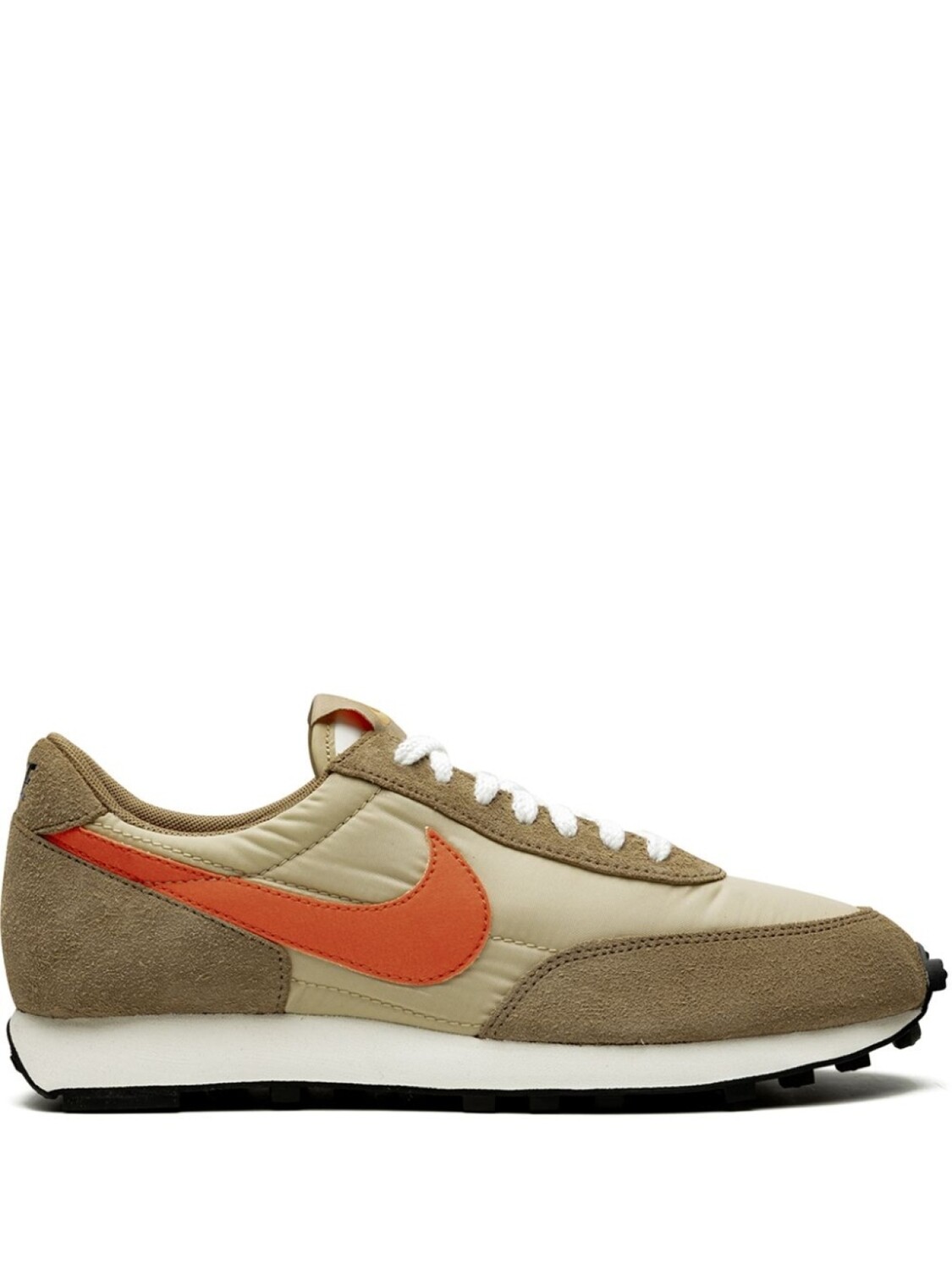 

Кроссовки Nike DayBreak SP, коричневый/оранжевый