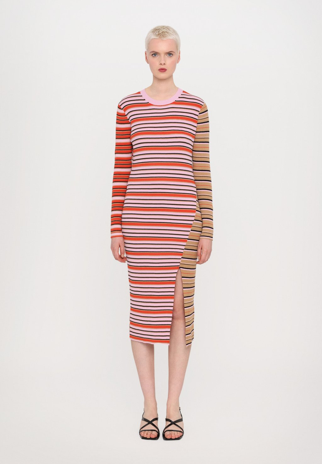 

Платье-джемпер LONG SLEEVE DRESS SLIT Stine Goya, розовый
