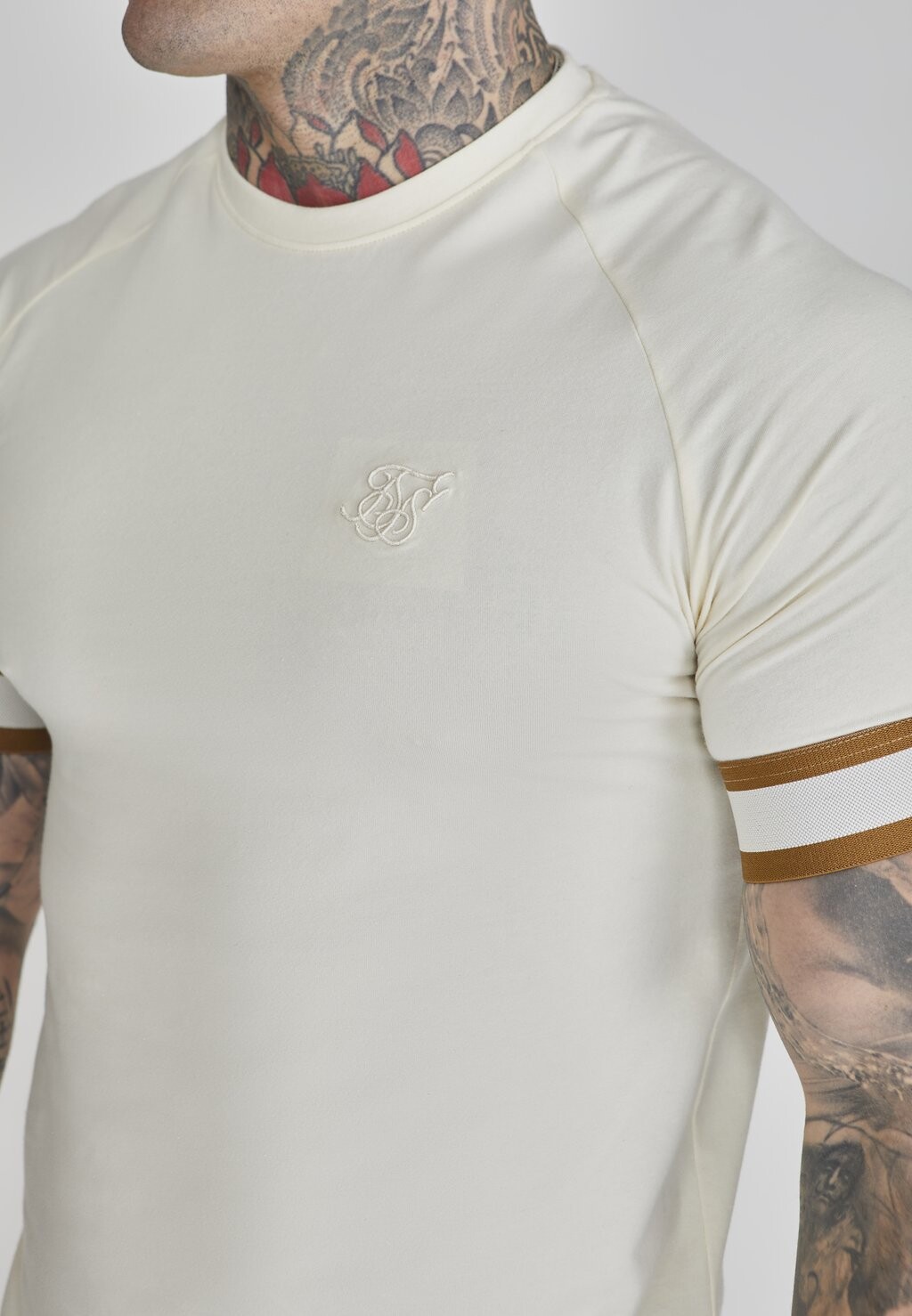

Базовая футболка TECH SIKSILK, кремовый