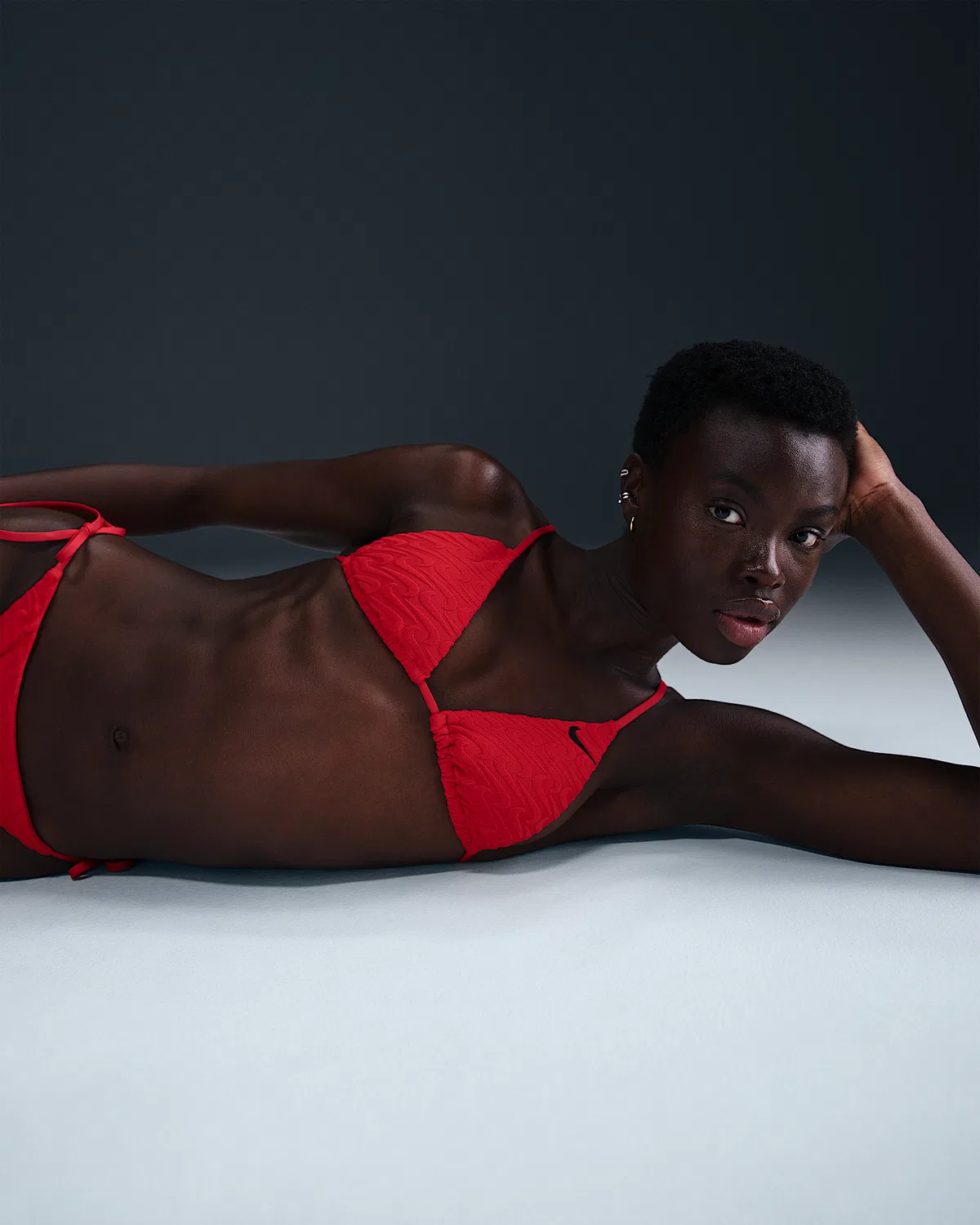 Женский треугольный бикини-топ Nike Swim с махровой текстурой, University Red — фото 3