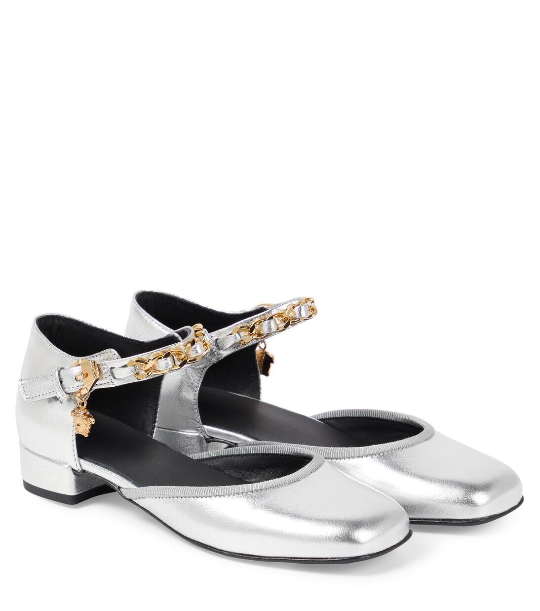 

Туфли-лодочки La Medusa из металлизированной кожи Versace Kids, цвет argento + oro versace