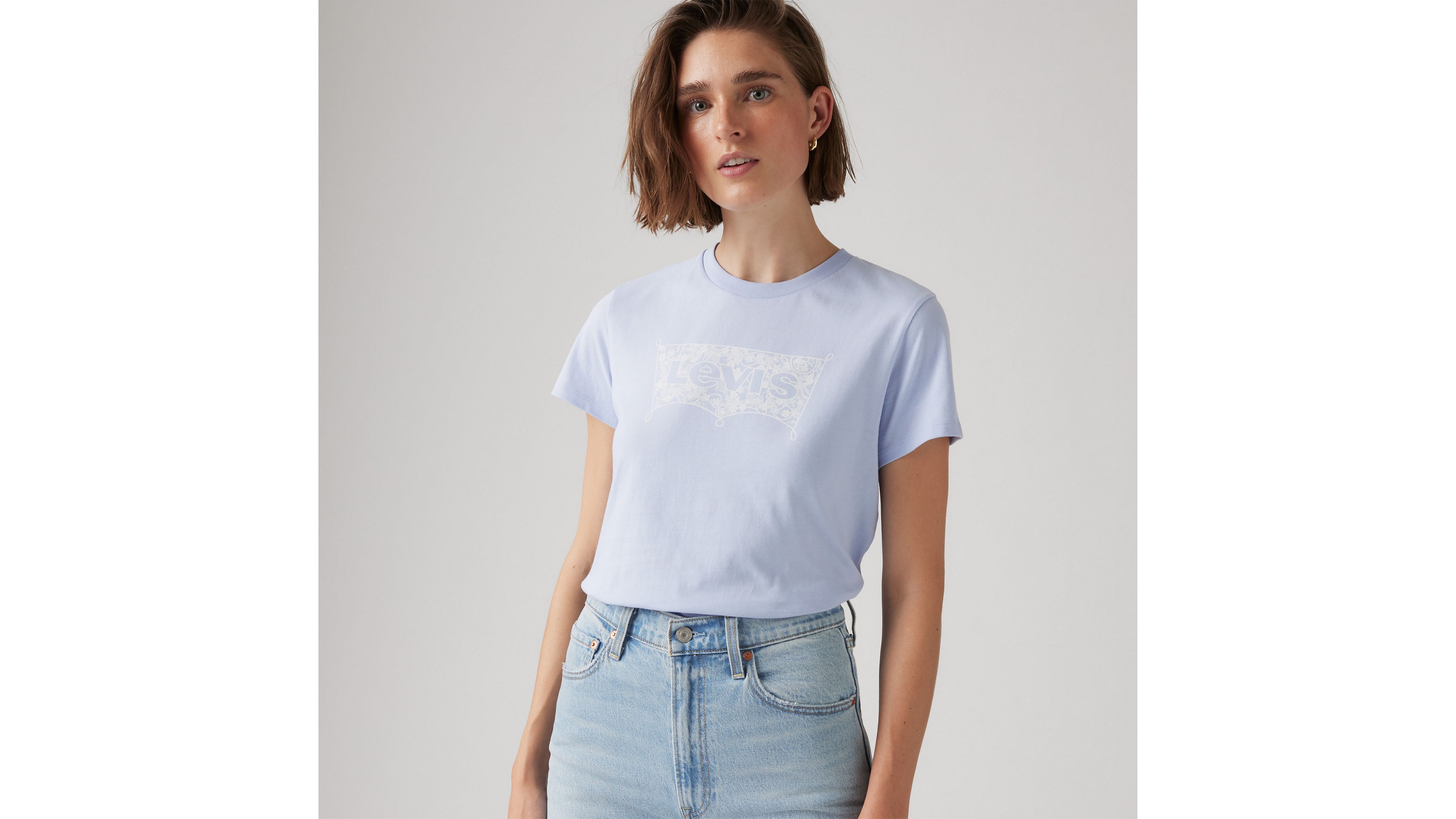 

Идеальная футболка Levi's, Floral Bandana Print - Blue