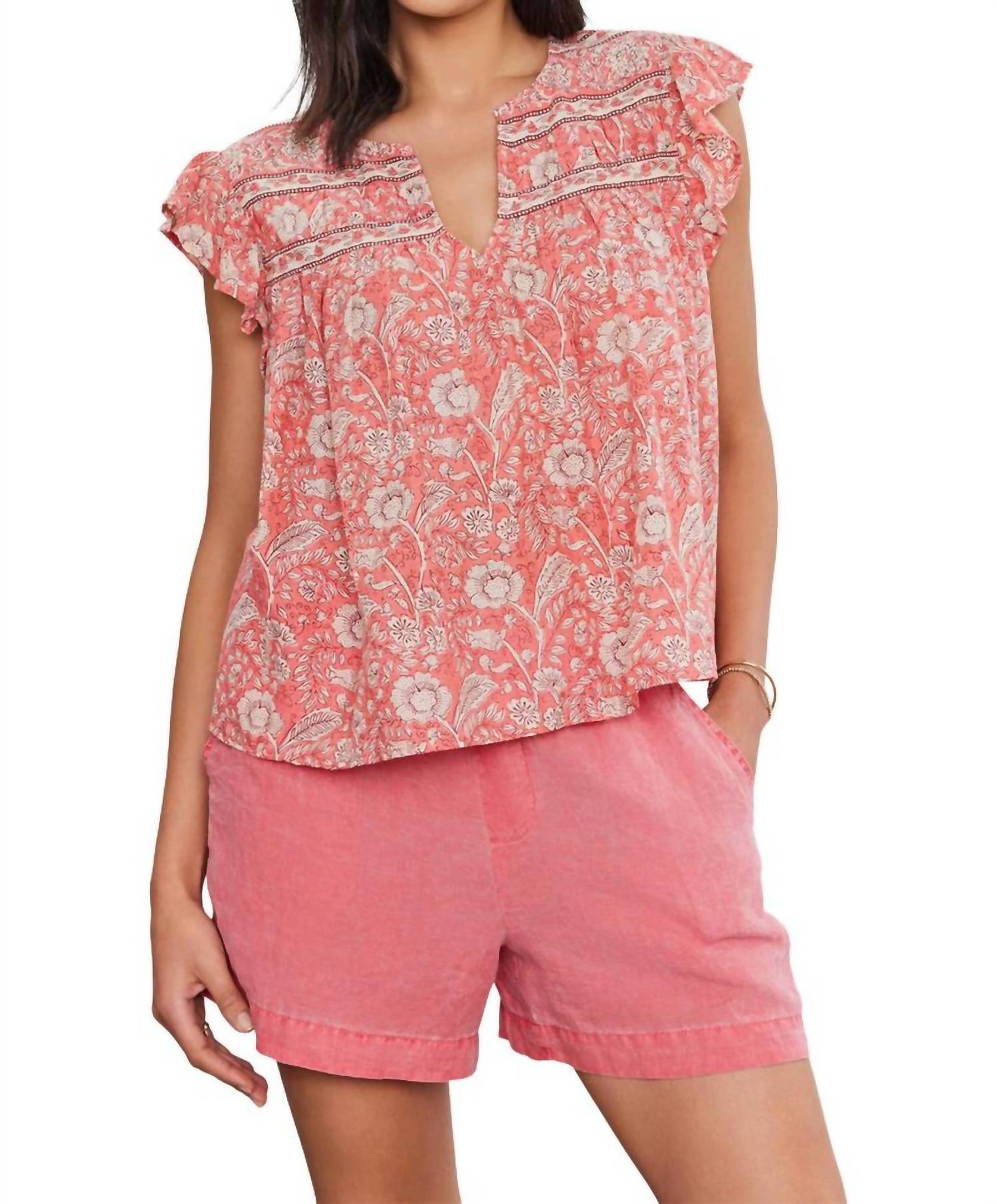 

Топ Kenzie Printed Voile в цвете Rouge Velvet by Graham & Spencer
