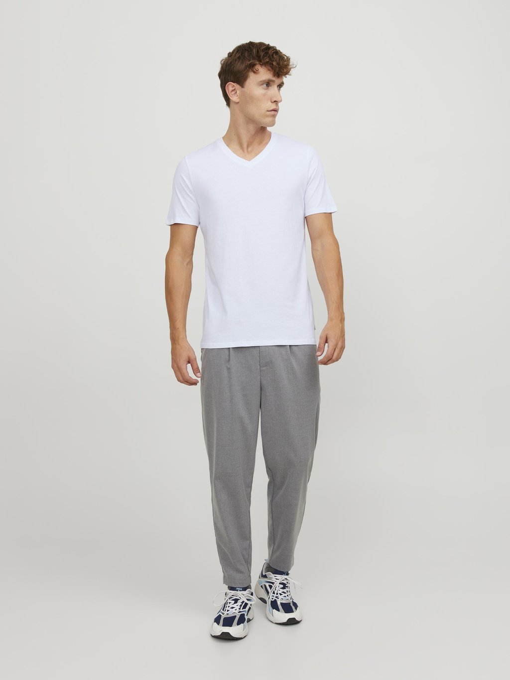 

Майка/рубашка JACBASIC V-NECK TEE 2 PACK Jack & Jones, цвет white