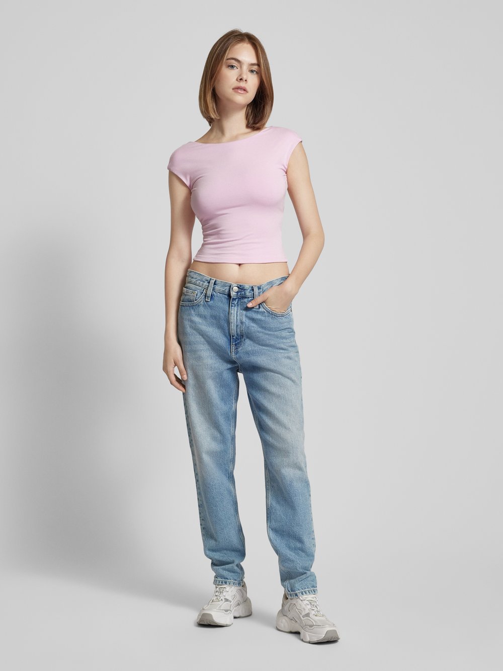 

Футболка с круглым вырезом Gina Tricot, розовый