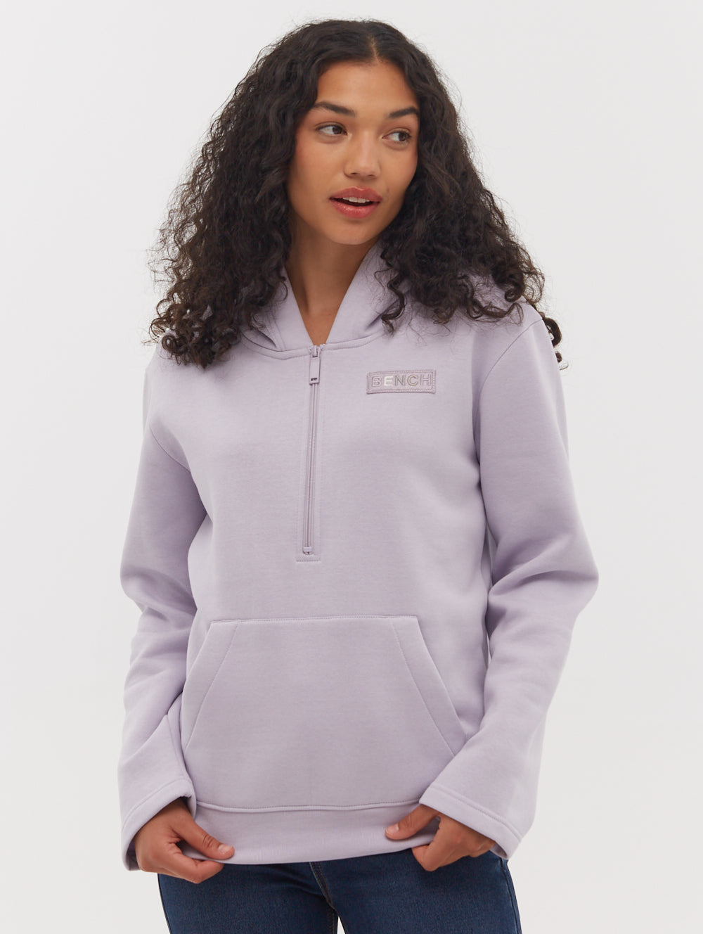 

Толстовка Yael с капюшоном и застежкой-молнией на половину длины Bench., цвет lilac