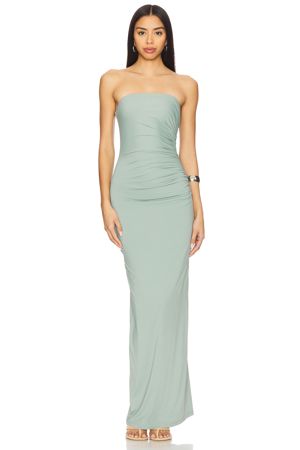 

X revolve платье evelyn Nakedvice, sage