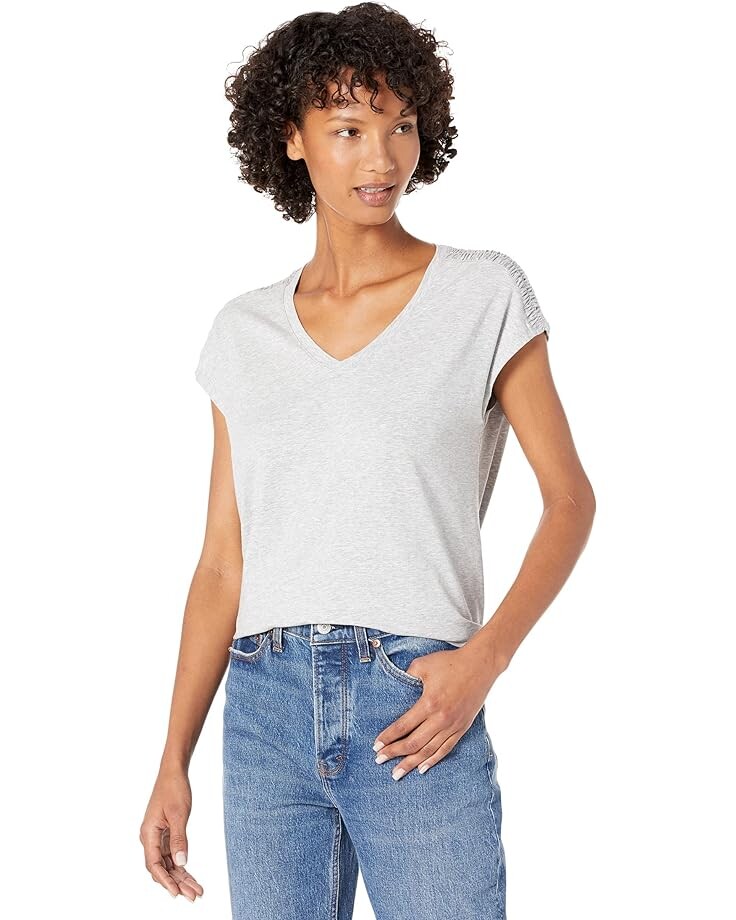 

Футболка L.L.Bean Beyond Soft Short Sleeve V-Neck, цвет Light Gray Heather