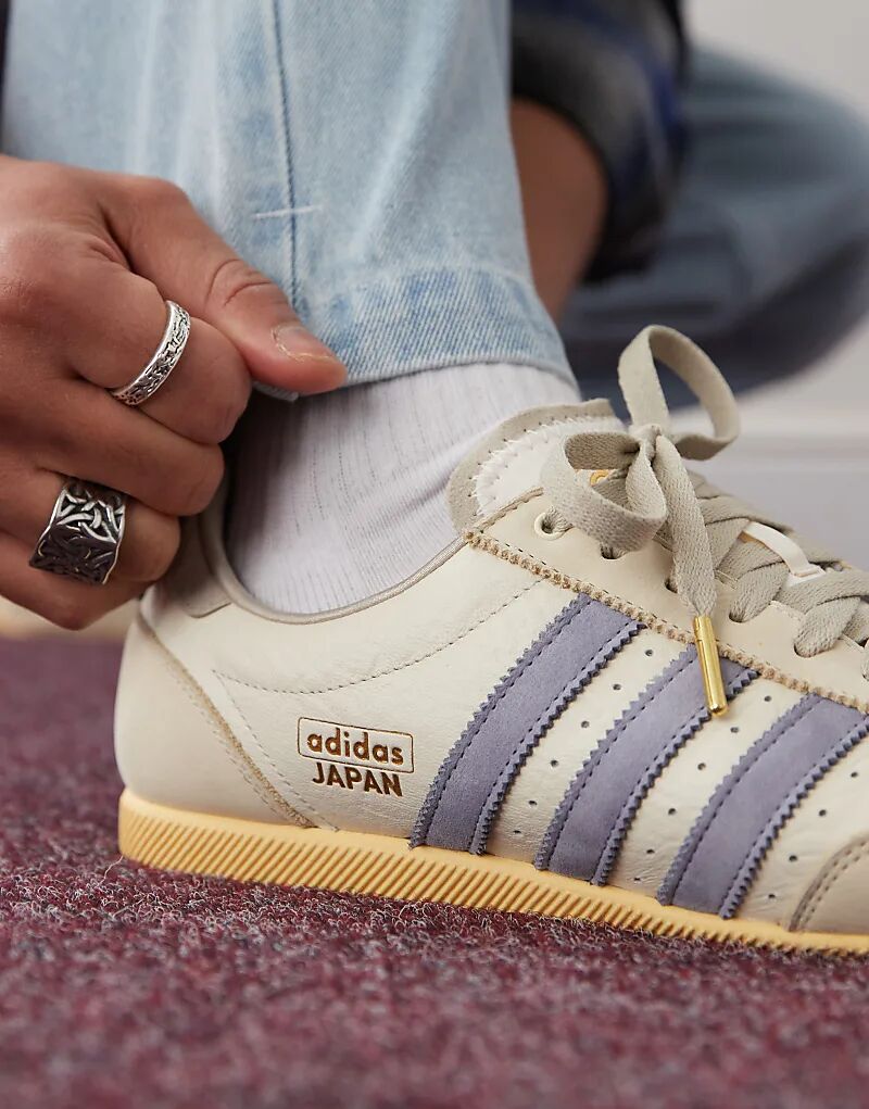 Кроссовки Japan в бело-синем цвете adidas Originals — фото 4