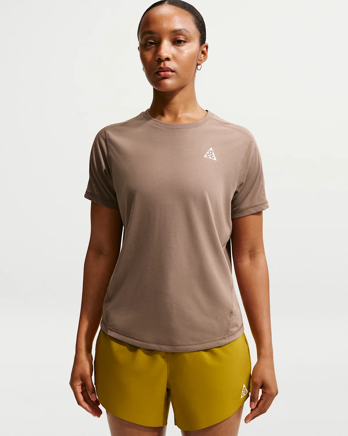 Женский топ для трейлраннинга Nike ACG Dri-FIT с коротким рукавом, Mink Brown/Summit White