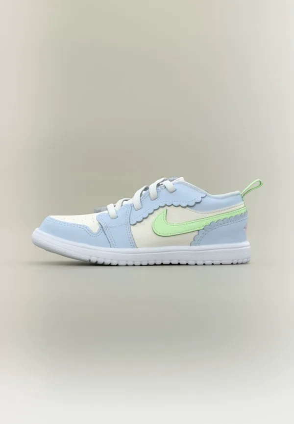 Кроссовки jordan 1 alt se унисекс Jordan, Half Blue/Vapor Green/Sail/White/Med Soft Pink