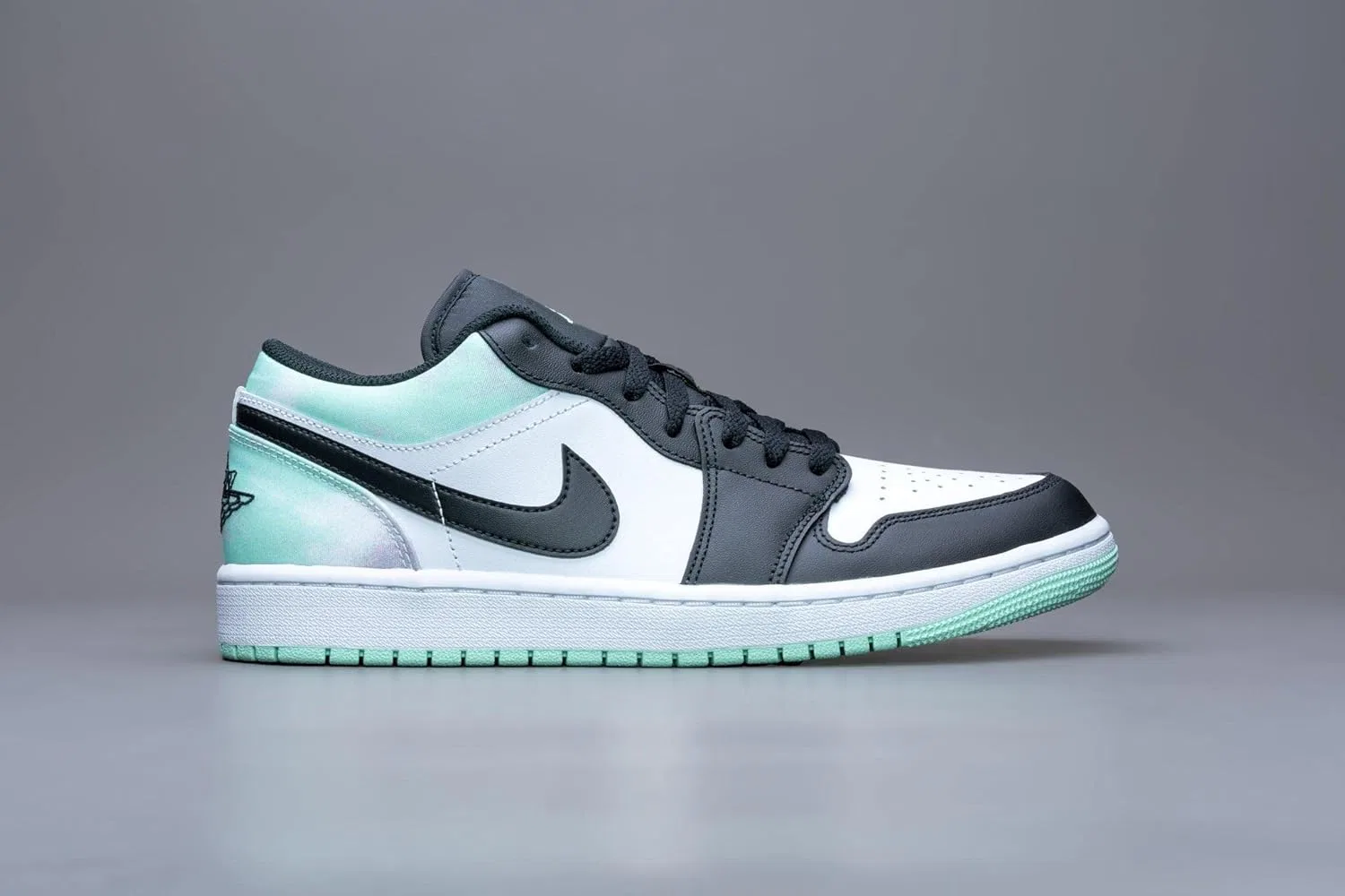 Кроссовки Air Jordan 1 Low Tie-Dye, артикул: DM1199-100, Black Rush Orange Fossil Stone — фото 2