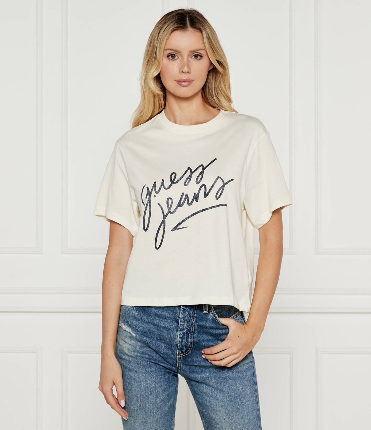 

Футболка Guess Jeans Loose fit, белый