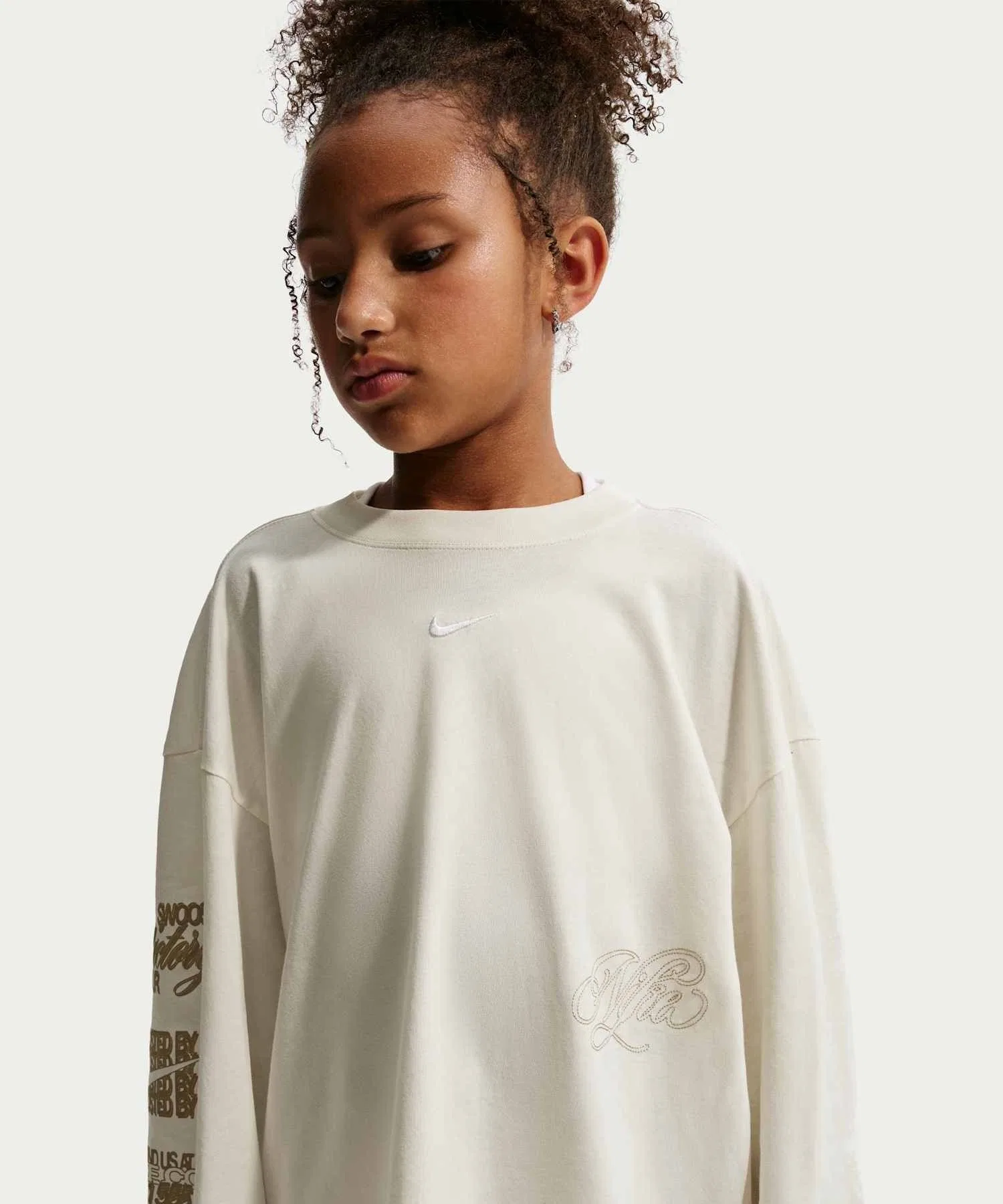 Детская футболка Nike Sportswear Oversized с длинным рукавом Soft Pearl
