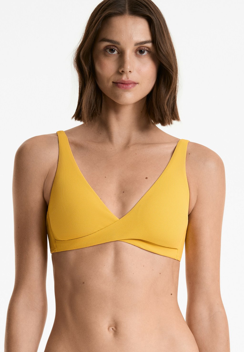 

Верх бикини PIQUÉ CROSSOVER HALTER OYSHO, желтый