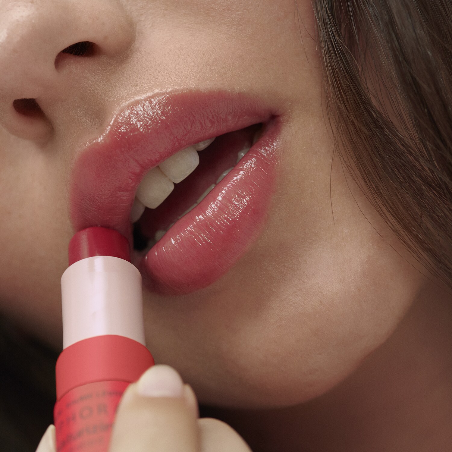 Бальзам для губ, обеспечивающий увлажнение в течение 8 часов. Moisturizing Lip Balm Sephora Collection, Himbeere (3,50 g) — фото 2