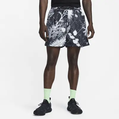 

Шорты Nike ACG, цвет Black/Anthracite/Summit White/Summit White