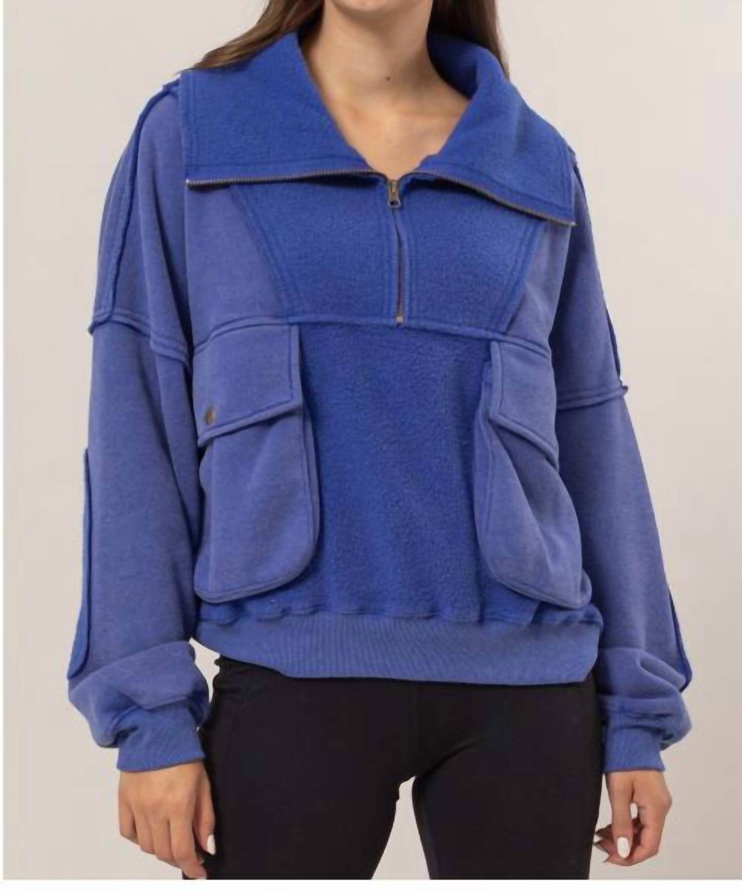 

Толстовка из минерального стираного французского трикотажа синего цвета Hyfve, синий